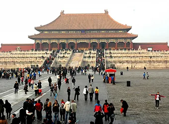 Visitor queues at the Forbidden City.