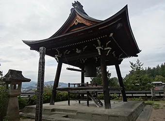 Structure in the yard of Sogenji Temple.